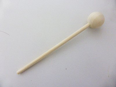 木製マレットは優しくあたたかい音色を奏でてくれます。